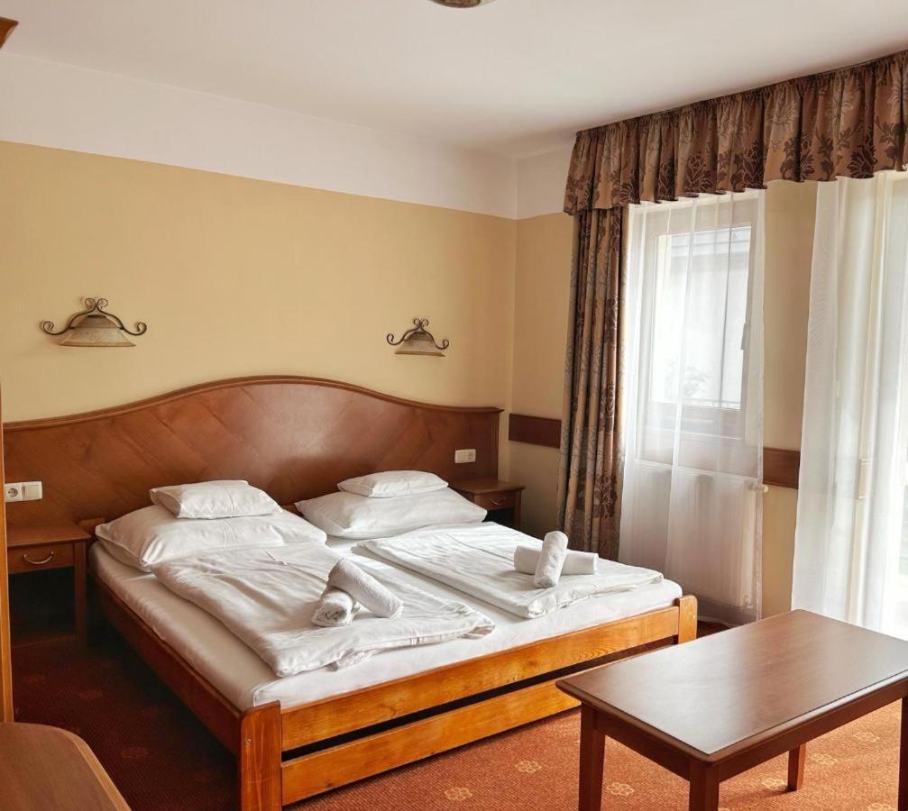 Fonix Wellness *** 1 A Epulet Bed & Breakfast Hévíz Exterior foto