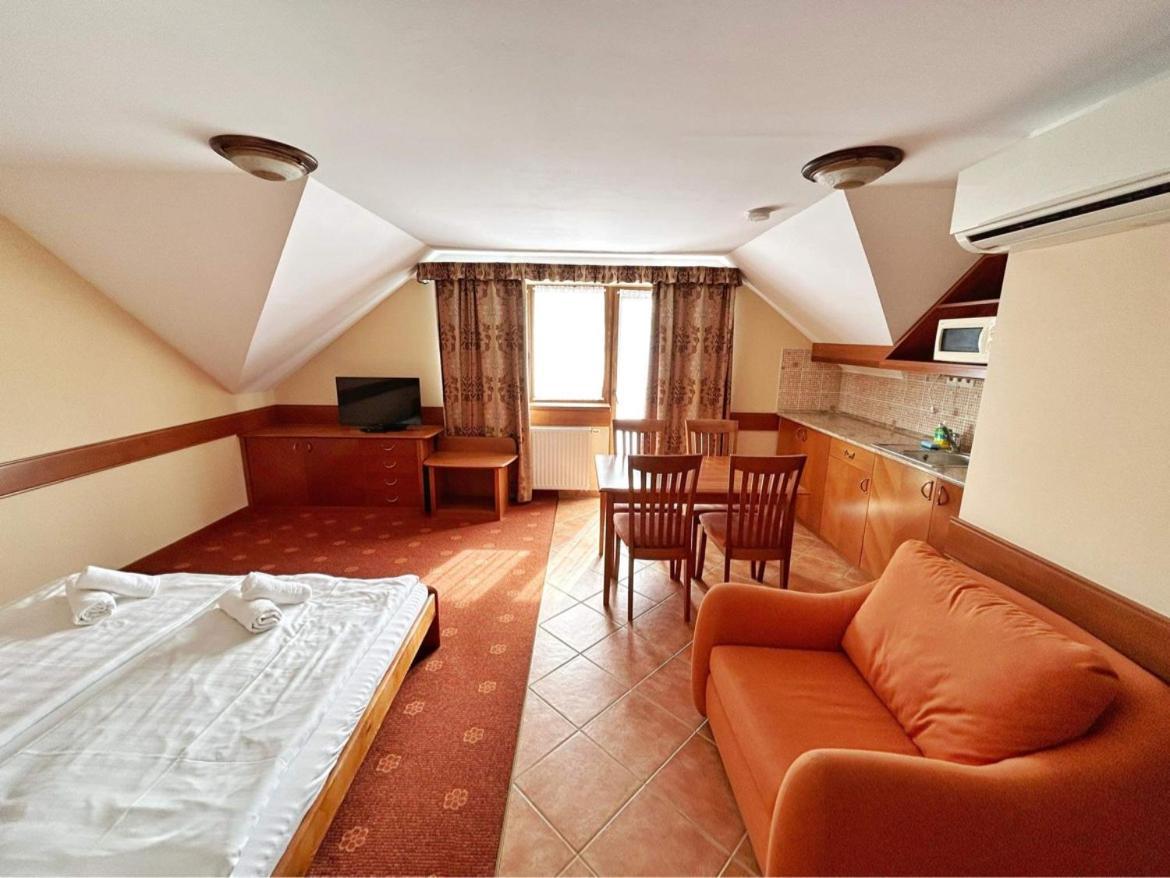 Fonix Wellness *** 1 A Epulet Bed & Breakfast Hévíz Exterior foto
