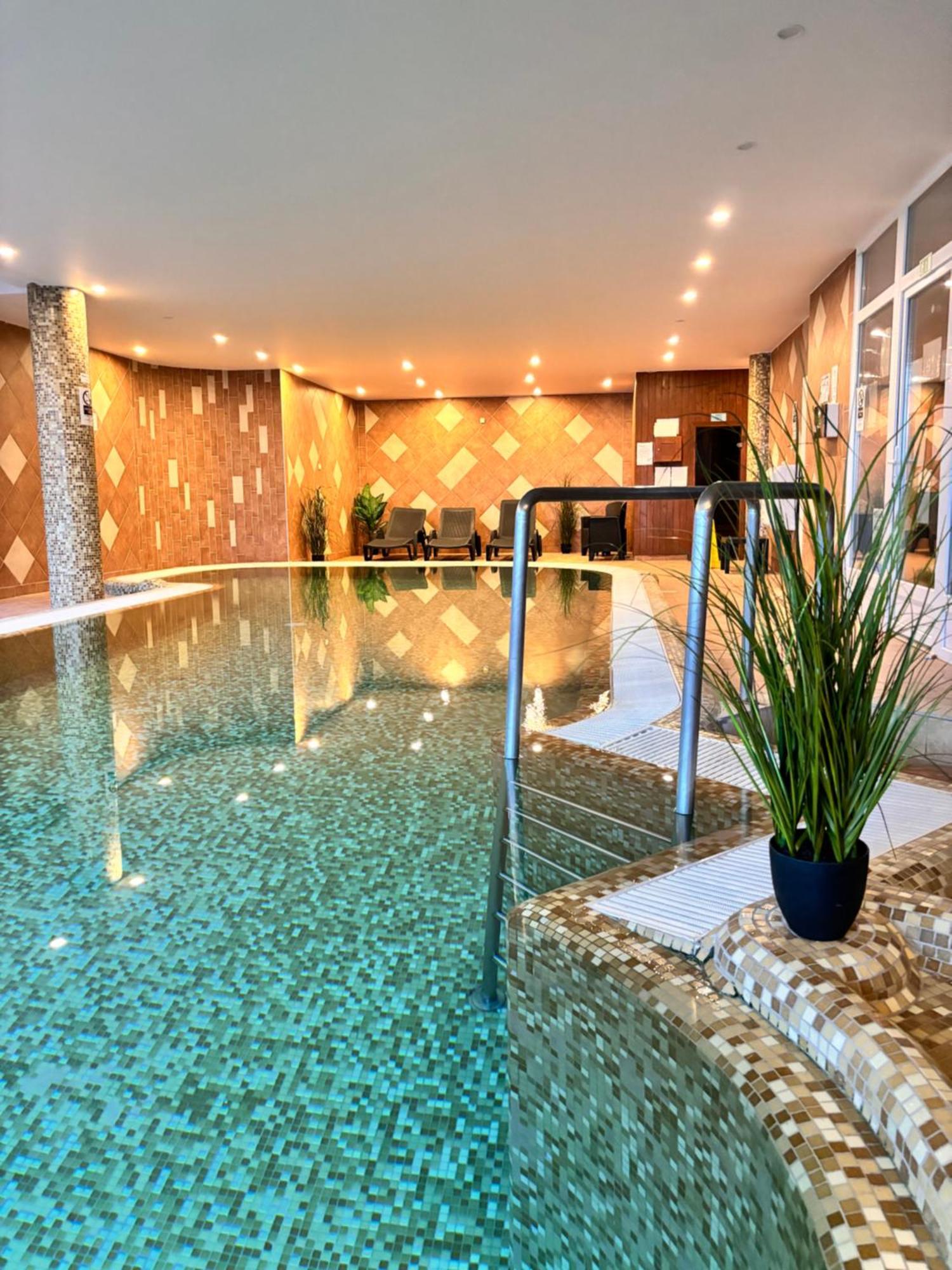 Fonix Wellness *** 1 A Epulet Bed & Breakfast Hévíz Exterior foto